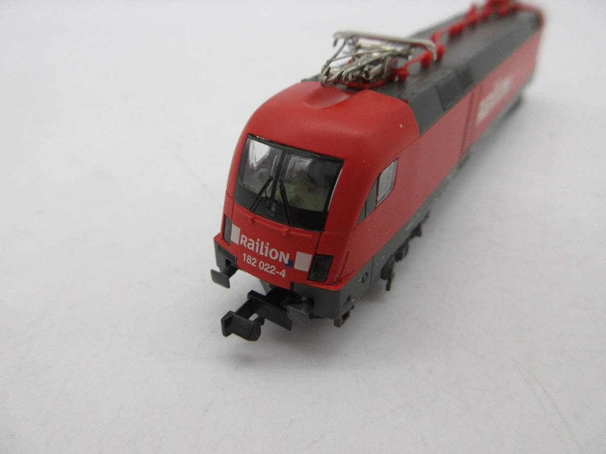 Minitrix N - 12766 - E-loc, BR 182 "Railion" van de DB - Digitaal voorbereid