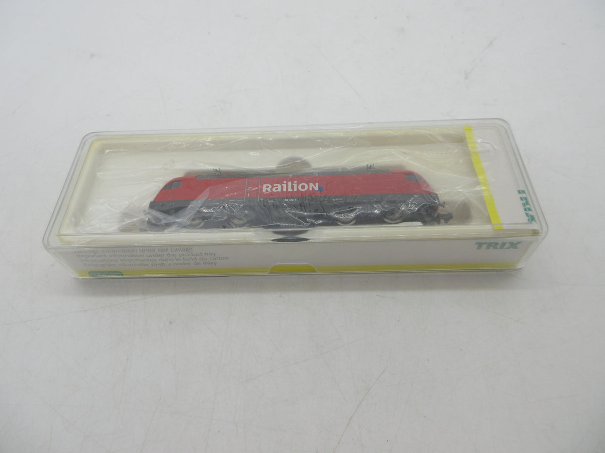 Minitrix N - 12766 - E-loc, BR 182 "Railion" van de DB - Digitaal voorbereid