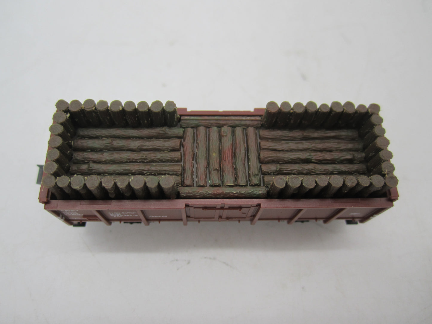 Minitrix N - 51 3265 00 - Hogeboordwagen, beladen met hout van de DB