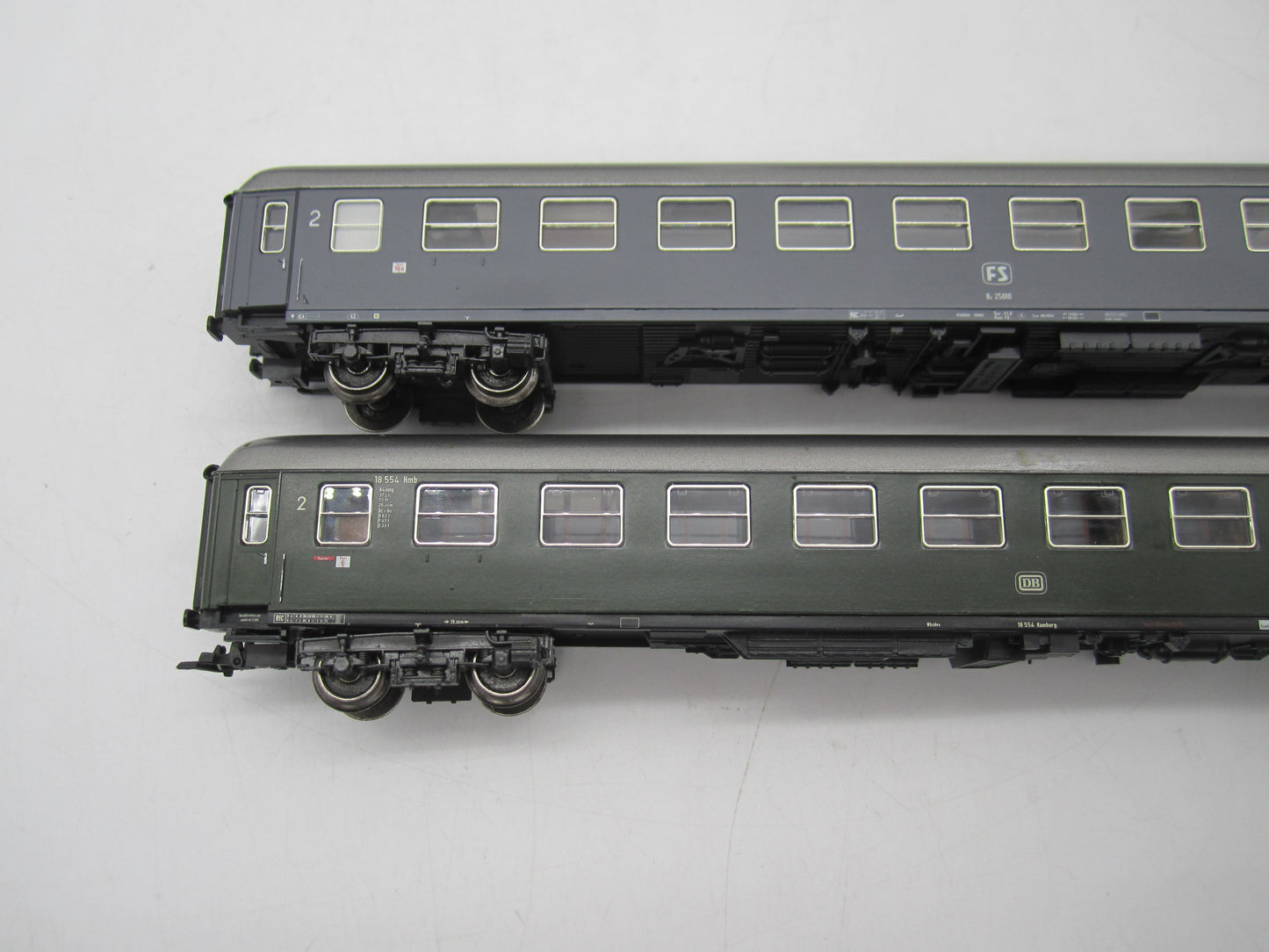 Märklin H0 - 42941 - Wagenset Riviera Express van de DB/FS, met verlichting