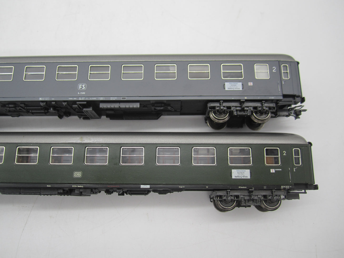 Märklin H0 - 42941 - Wagenset Riviera Express van de DB/FS, met verlichting