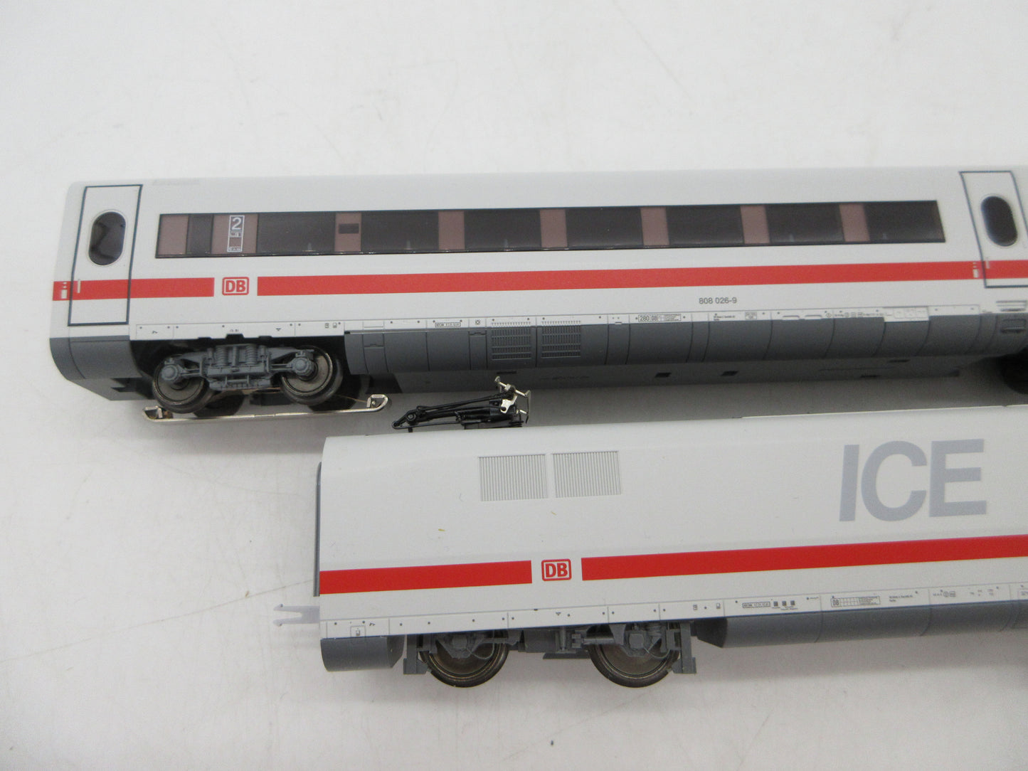 Märklin H0 - 36712 - 4-delige BR 402 "ICE" van de DB - MFX/Sound