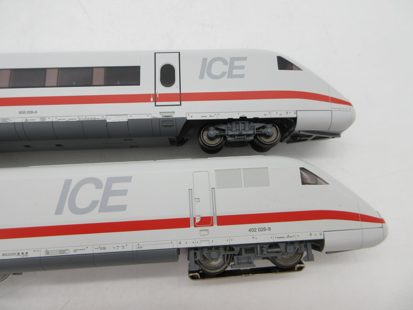 Märklin H0 - 36712 - 4-delige BR 402 "ICE" van de DB - MFX/Sound