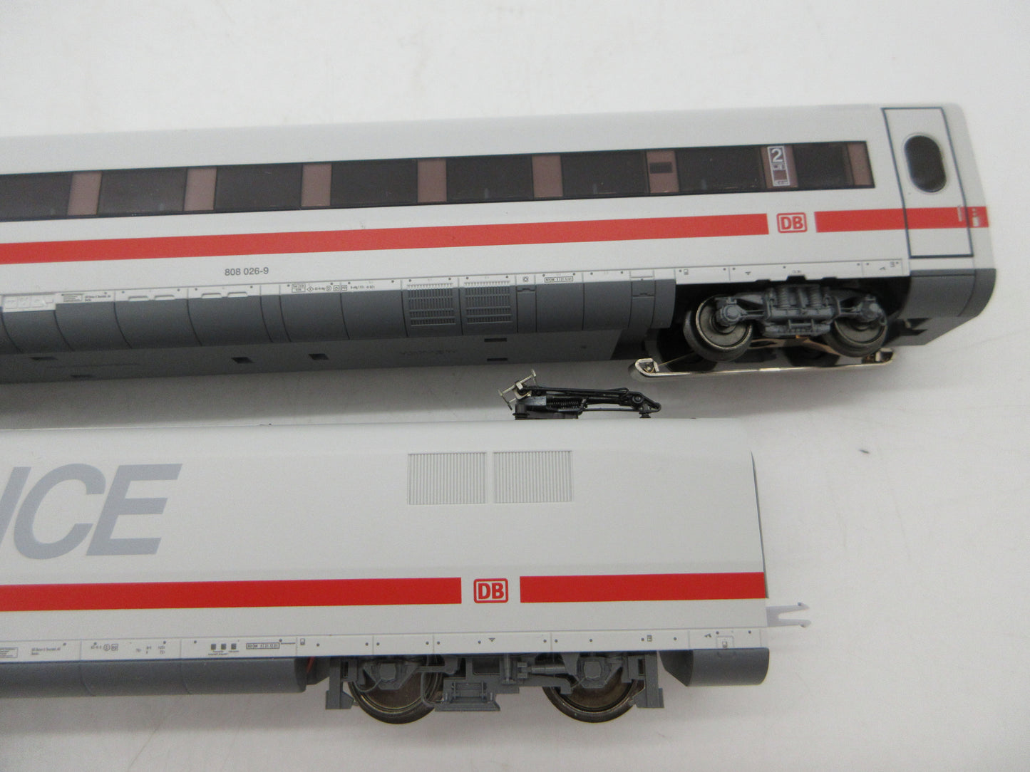 Märklin H0 - 36712 - 4-delige BR 402 "ICE" van de DB - MFX/Sound