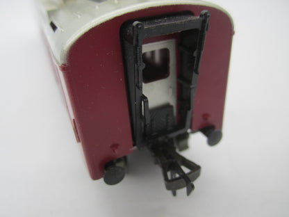 Fleischmann H0 - 1418 - Personenwagen "Restauratierijtuig" van de SBB-CFF, met verlichting