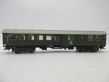 Märklin H0 - 4133 - Personenrijtuig 2e klas, met bagagedeel van de DB, met verlichting