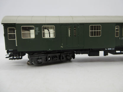 Märklin H0 - 4133 - Personenrijtuig 2e klas, met bagagedeel van de DB, met verlichting