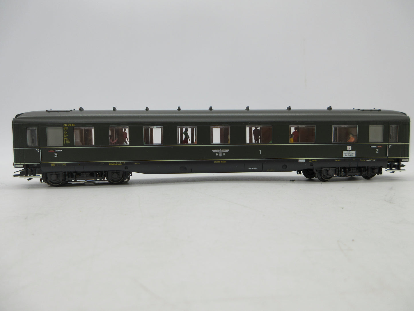 Märklin H0 - 43231 -  Personenrijtuig 1e/2e/3e klas van de DRB, met verlichting en figuren