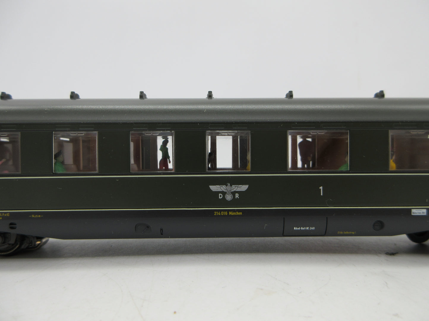 Märklin H0 - 43231 -  Personenrijtuig 1e/2e/3e klas van de DRB, met verlichting en figuren