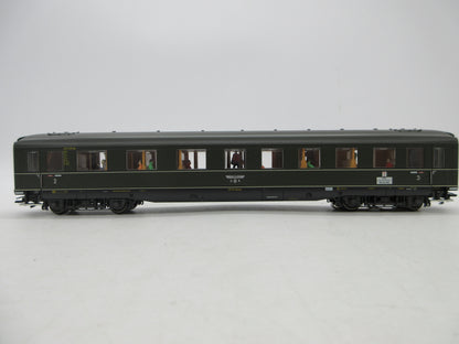Märklin H0 - 43211 -  Personenrijtuig 2e/3e klas van de DRB, met verlichting en figuren