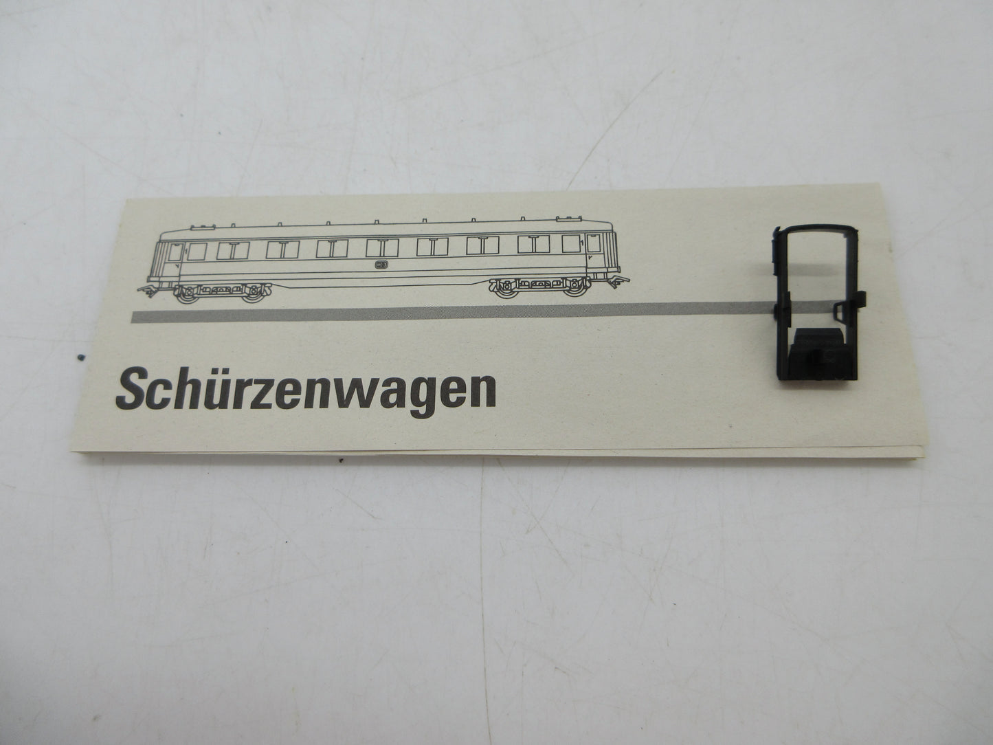 Märklin H0 - 43211 -  Personenrijtuig 2e/3e klas van de DRB, met verlichting en figuren