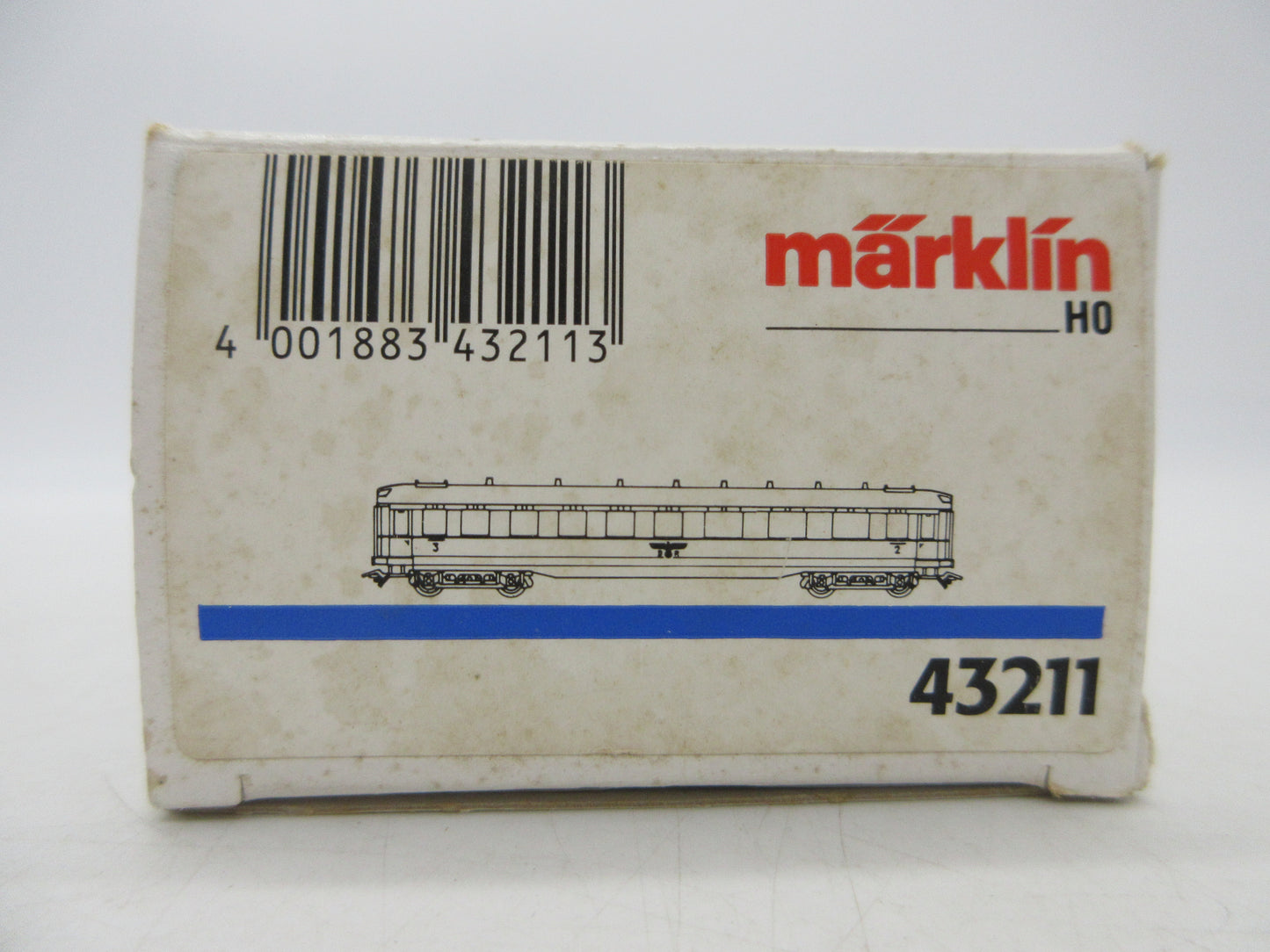 Märklin H0 - 43211 -  Personenrijtuig 2e/3e klas van de DRB, met verlichting en figuren