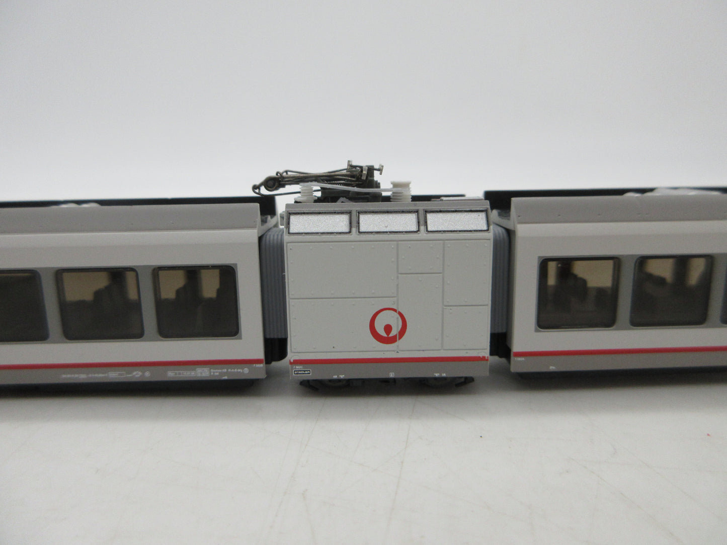 Piko N - 40222 - Elektrisch treinstel Stadler GTW 2/6 van Veolia - Digitaal