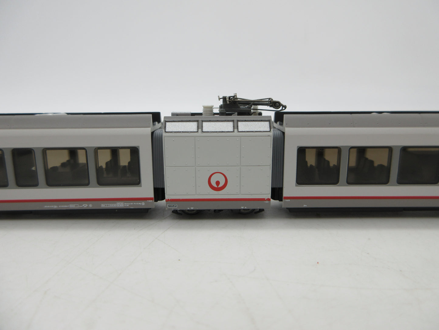 Piko N - 40222 - Elektrisch treinstel Stadler GTW 2/6 van Veolia - Digitaal
