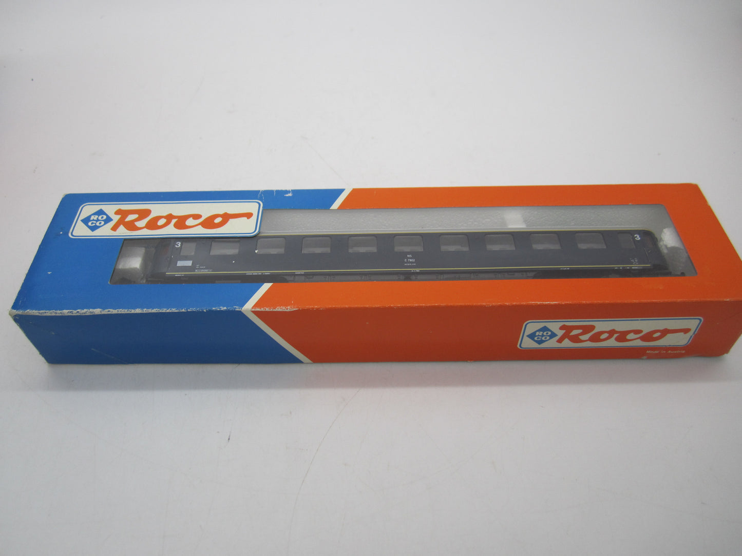 Roco H0 - 44289 - Personenwagen 3e klas Plan-D van de NS