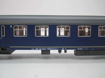 Roco H0 - 44386 - Personenwagen 2e klas Plan-W van de NS