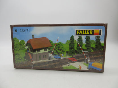 Faller N - 222171 - Bouwpakket: overweg met seinhuis