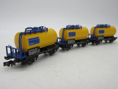 Minitrix N - 15629 - 3-delige set ketelwagen "Strukton" van de NS