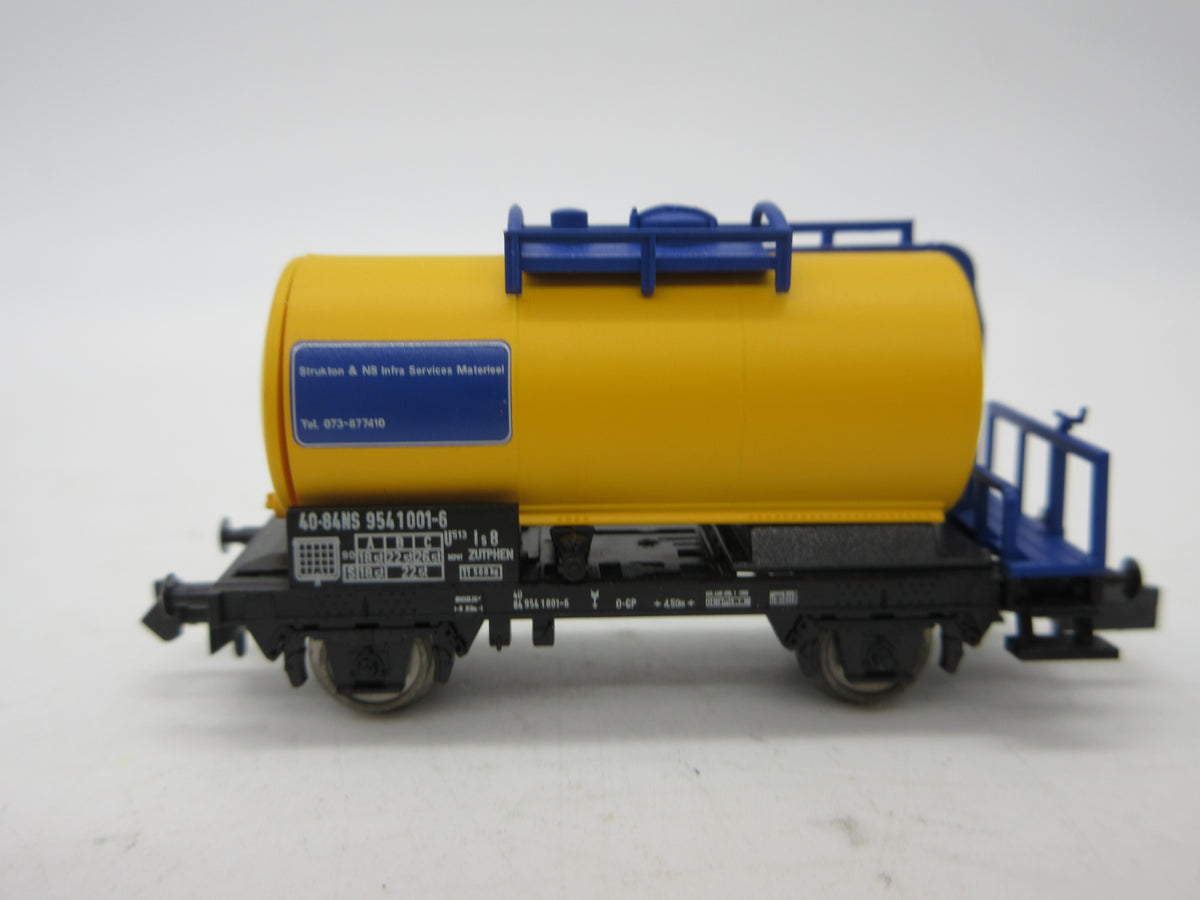 Minitrix N - 15629 - 3-delige set ketelwagen "Strukton" van de NS
