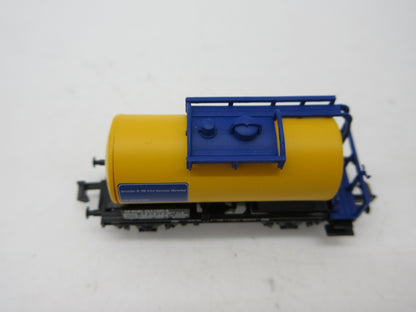 Minitrix N - 15629 - 3-delige set ketelwagen "Strukton" van de NS