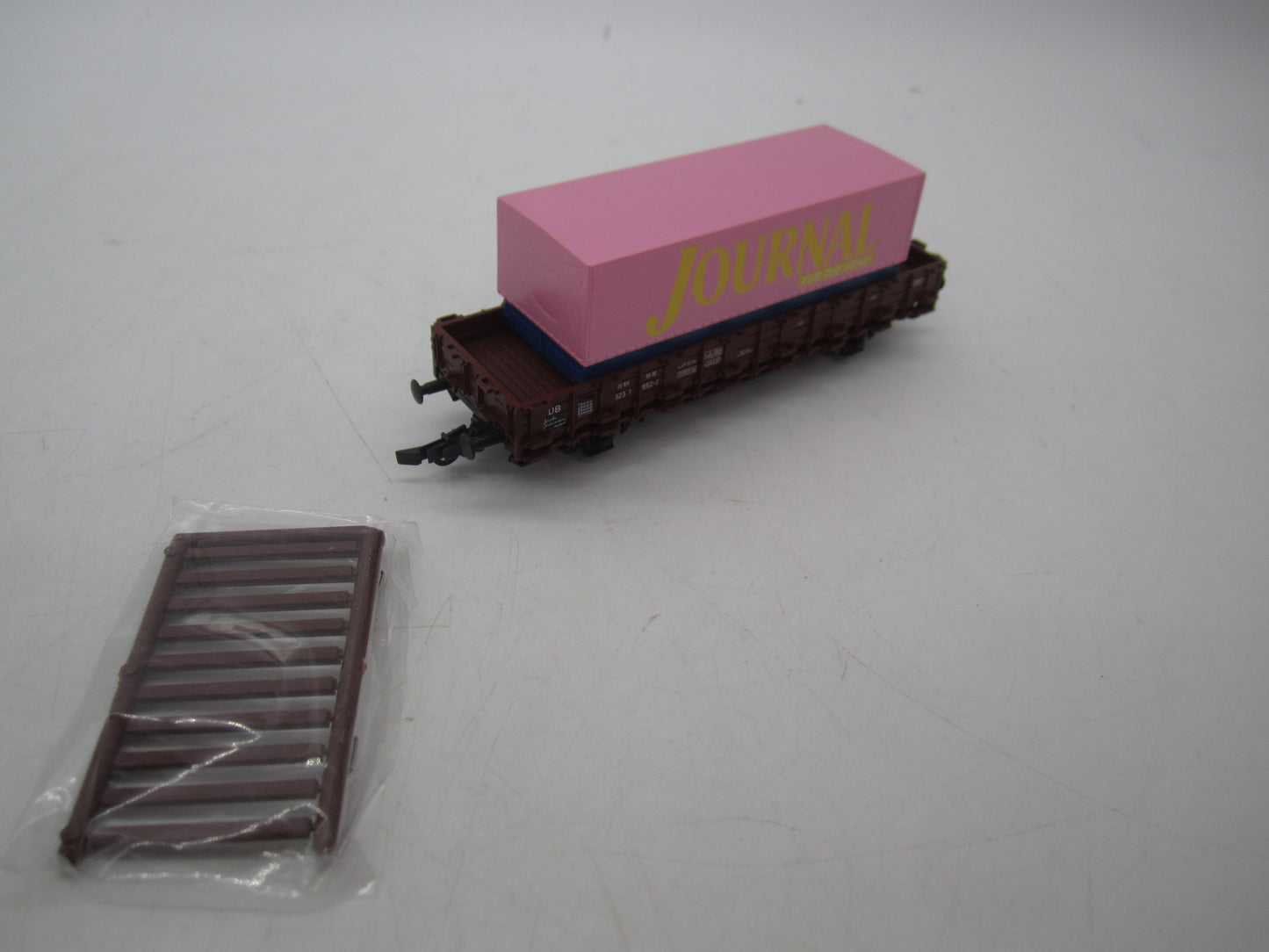 Roco H0 - Rongenwagen met container "Journal" van de DB