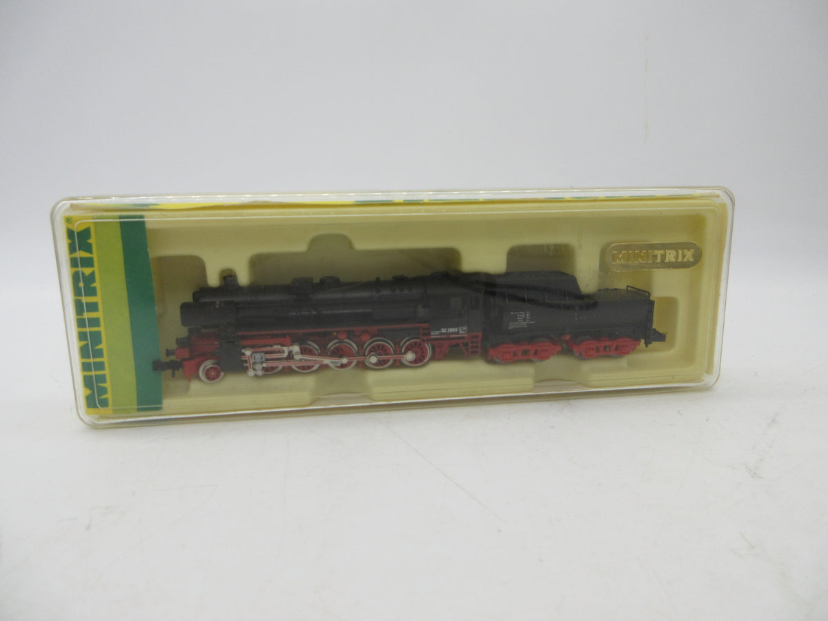Minitrix H0 - 51 2051 00 - Stoomloc met kuiptender, BR 52 van de DB -