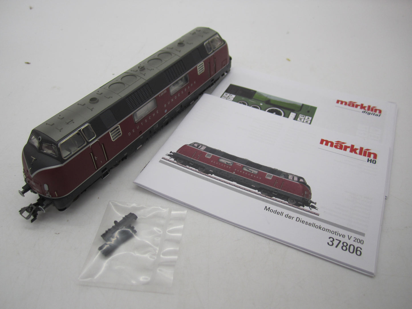 Märklin H0 - 37806 - Dieselloc, V200 van de DB - MFX+/Sound