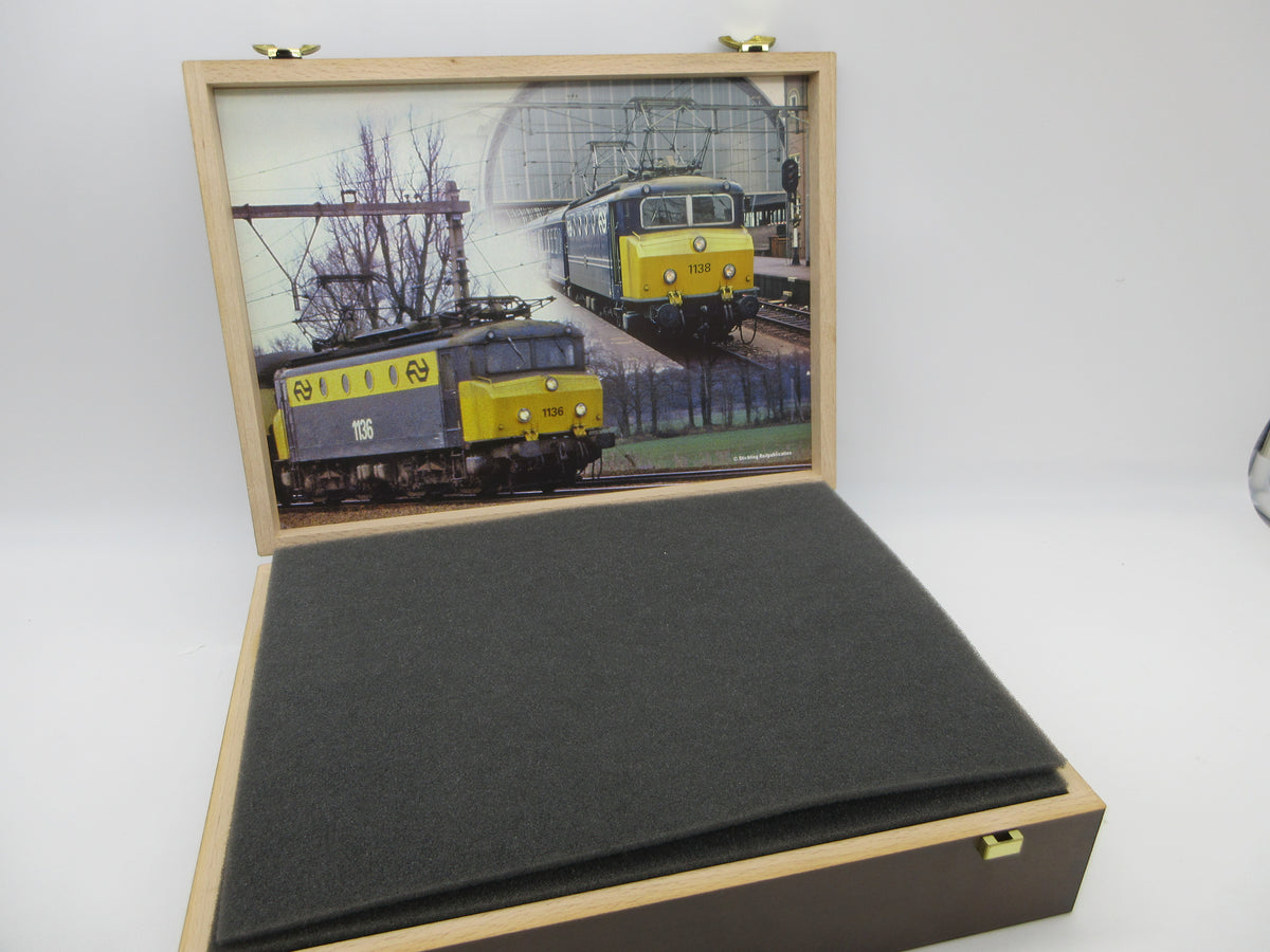 Märklin H0 - 37243 - Dubbelset Serie 1100 van de NS, met kist - MFX/Tyfoon