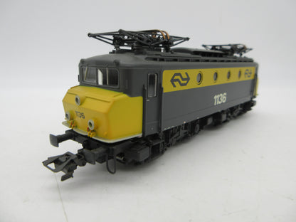 Märklin H0 - 37243 - Dubbelset Serie 1100 van de NS, met kist - MFX/Tyfoon