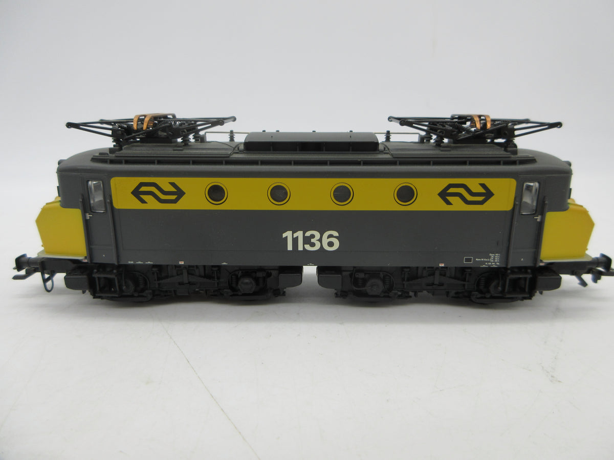 Märklin H0 - 37243 - Dubbelset Serie 1100 van de NS, met kist - MFX/Tyfoon