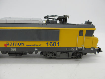 Märklin H0 - 37268 - Elektrische locomotief serie 1600 in vitrine van de NS - MFX/Tyfoon