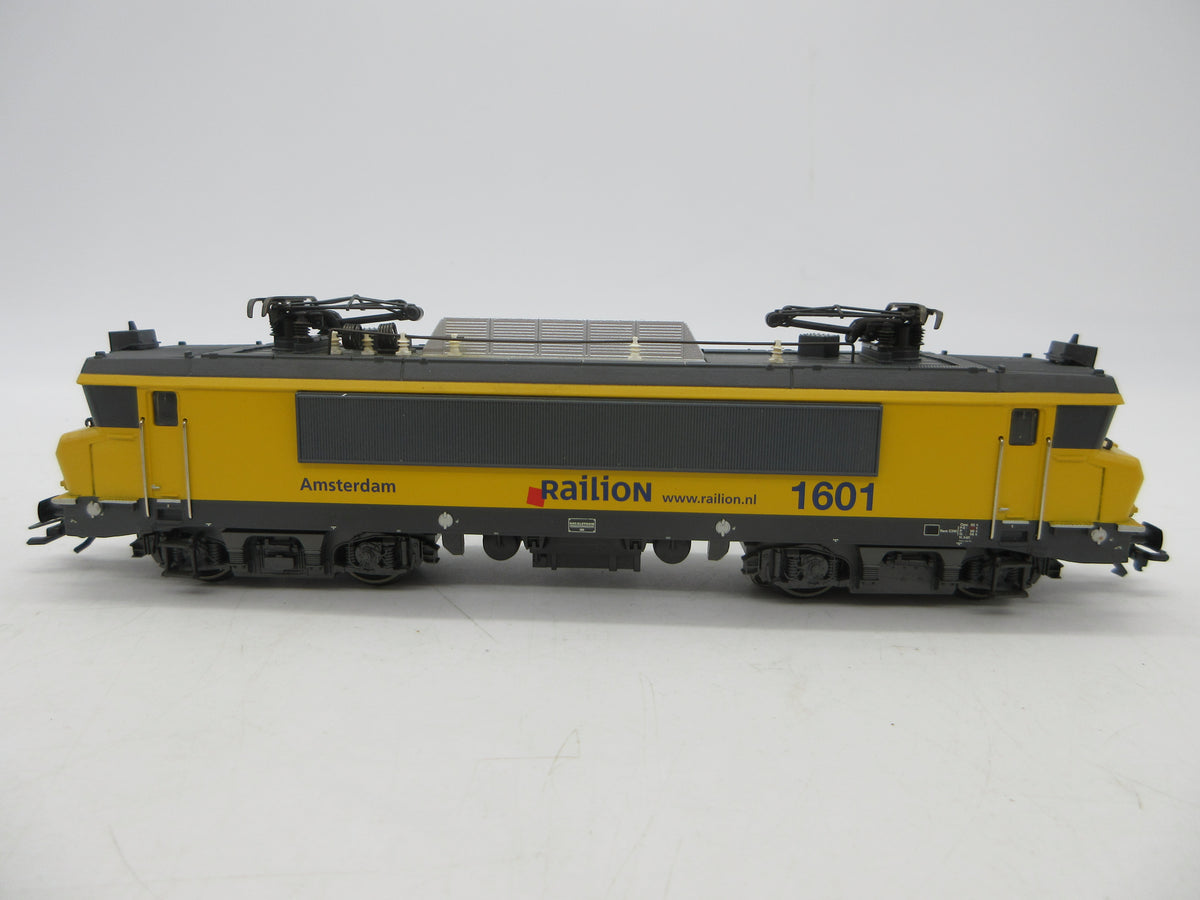 Märklin H0 - 37268 - Elektrische locomotief serie 1600 in vitrine van de NS - MFX/Tyfoon