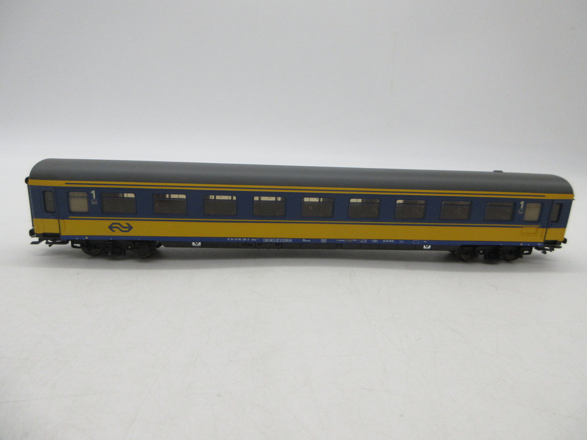 Märklin H0 - 26561 - Zesdelige 'ICL-Set' met Serie 1800 en ICK rijtuigen van de NS - MFX/Tyfoon