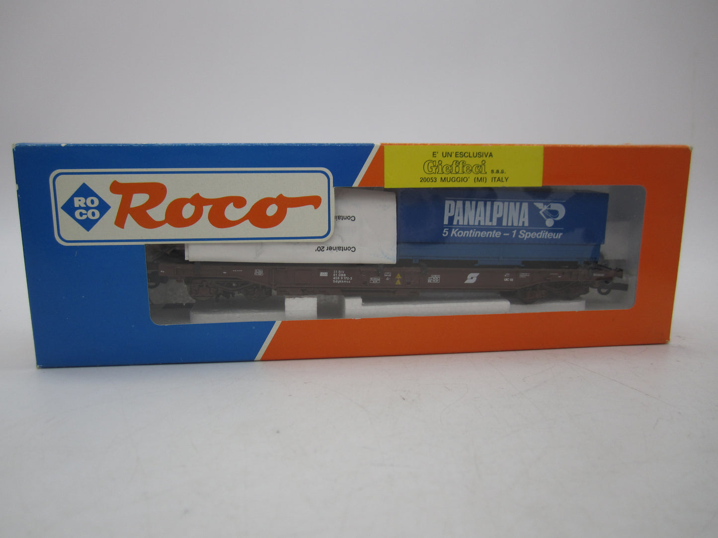 Roco H0 - 46366.1 - Containerdraagwagen met twee containers van de ÖBB