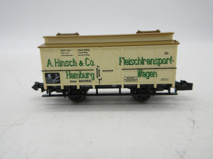 Minitrix N - 13646 - Gesloten goederenwagen "A. Hinsch & Co Fleischtransport" van de KPEV