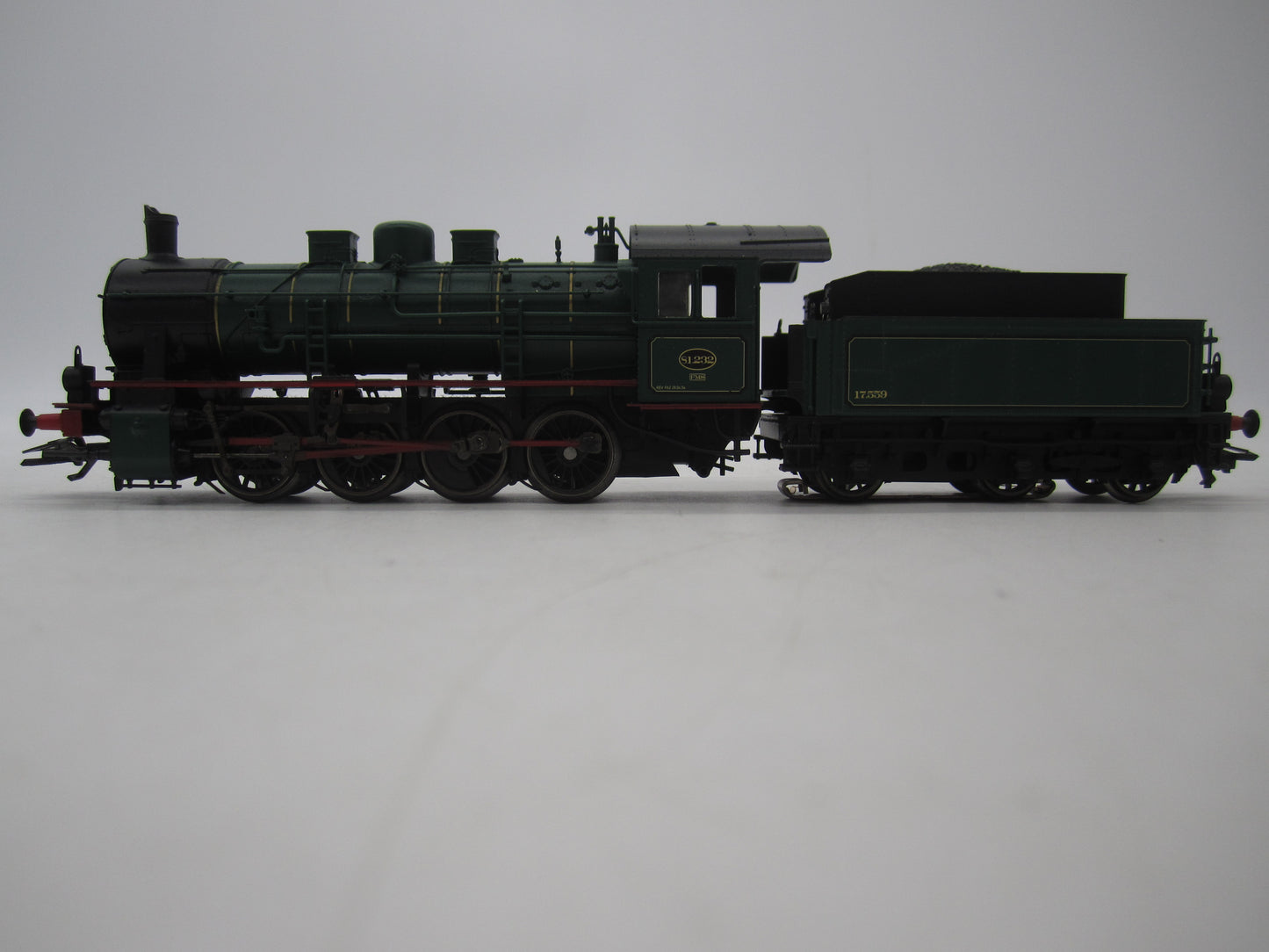 Märklin H0 - 37553 - Stoomloc met tender, Serie 81 van de NMBS - Digitaal