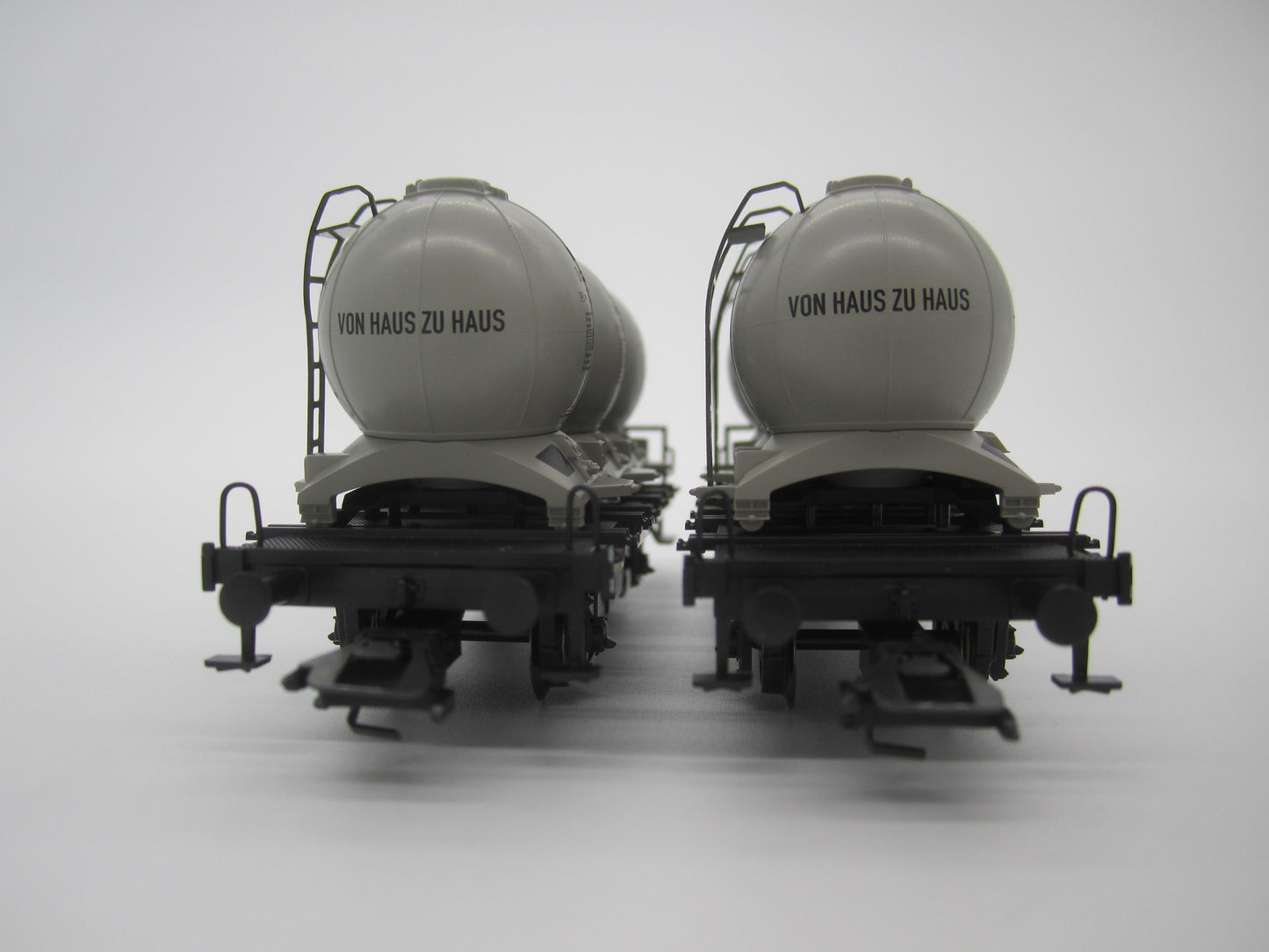Märklin H0 - 48942 - Setje van 2 containerdraagwagens "Von haus zu haus" van de DB