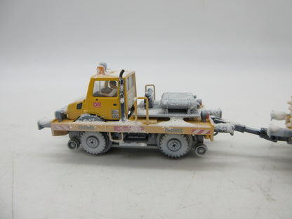Märklin H0 - 39942 - Tweeweg Unimog met kerstboom "Kersttransport" - MFX+/Sound