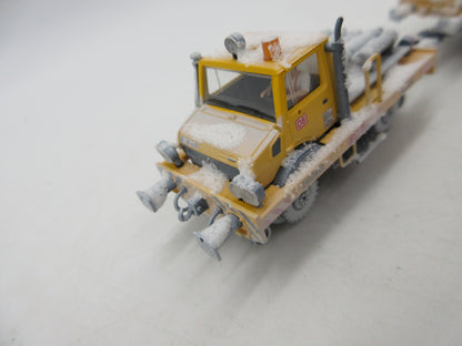 Märklin H0 - 39942 - Tweeweg Unimog met kerstboom "Kersttransport" - MFX+/Sound