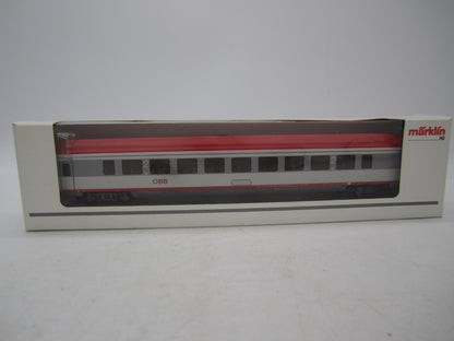 Märklin H0 - 42722 - Personenrijtuig 2e klas van de ÖBB, met verlichting