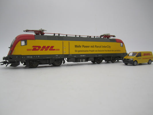 Märklin H0 - 39833 - E-loc, BR 182 "Taurus" van DHL - Digitaal/Sound