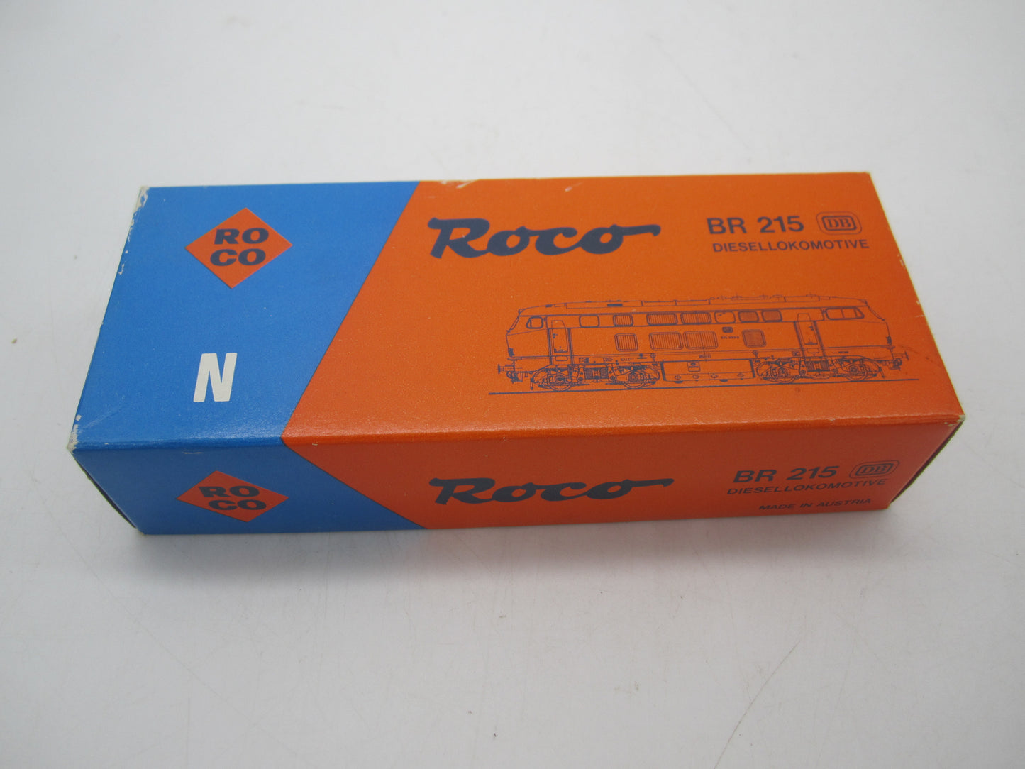 Roco N - 02150 B - Dieselloc, BR 215 van de DB