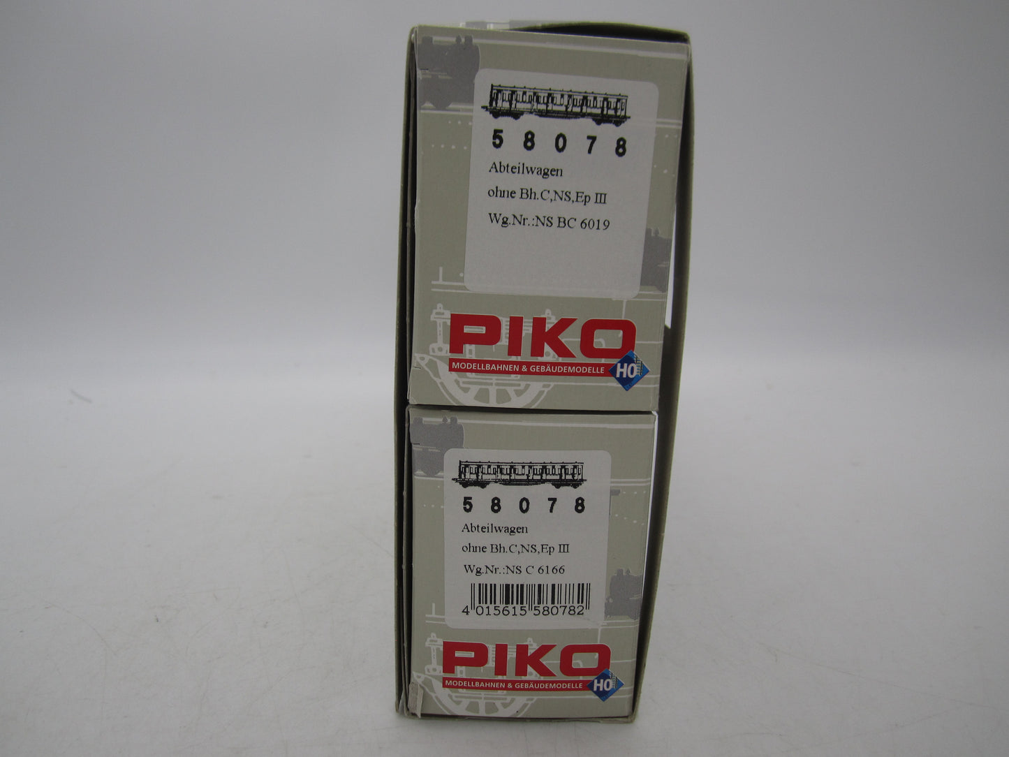 Piko H0 - 58078 - 2-delige set personenwagens 2e/3e klas en 3e klas van de NS