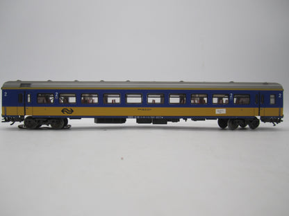 Märklin H0 - 4165 - Personenwagen 2e klas van de NS, met verlichting en kortkoppelingen