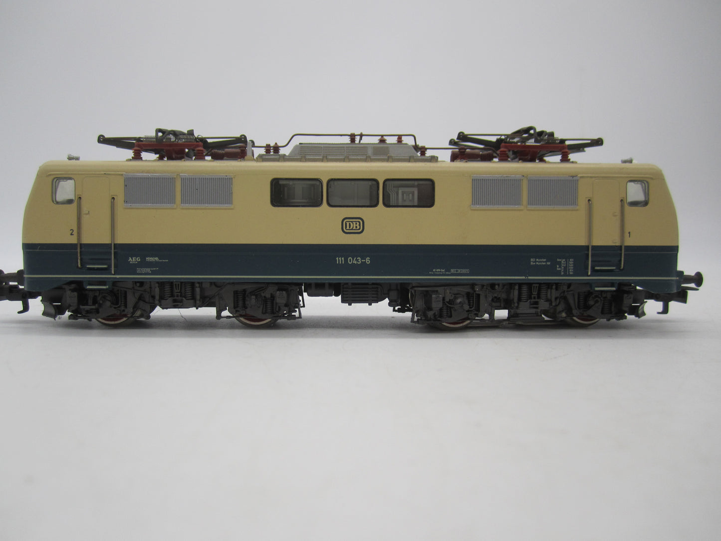 Märklin H0 - 3042 - E-loc, BR 111 van de DB - Analoog