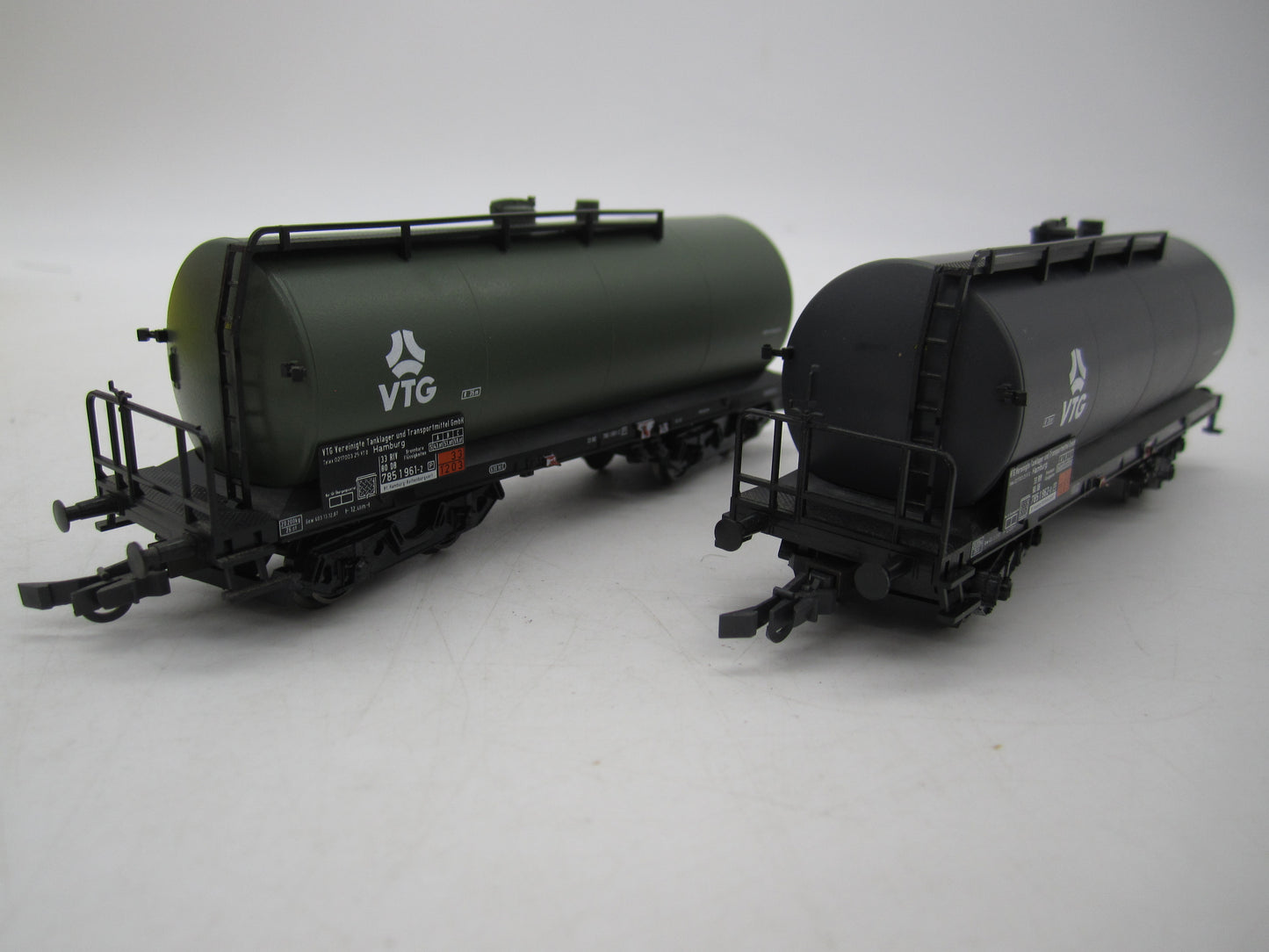 Trix H0 - 23819 - 2-delige ketelwagenset "VTG" van de DB