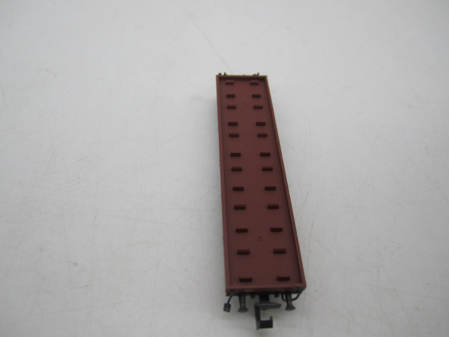 Hobbytrain N - H23817 - Platte wagen met truck van de DB
