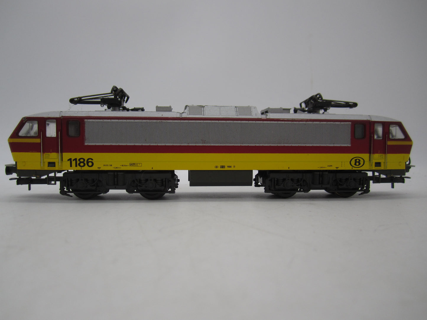 Lima H0 - 149817 - 4-delige Beneluxtrein, serie 1186 met 3 rijtuigen van de NS/NMBS - Digitaal Selectrix