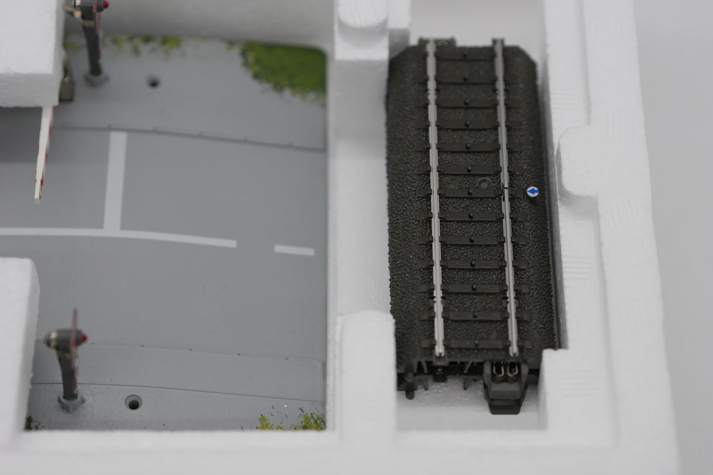 Märklin H0 - 74924 - Vollautomatische spoorweg overweg C-Rail, Start up